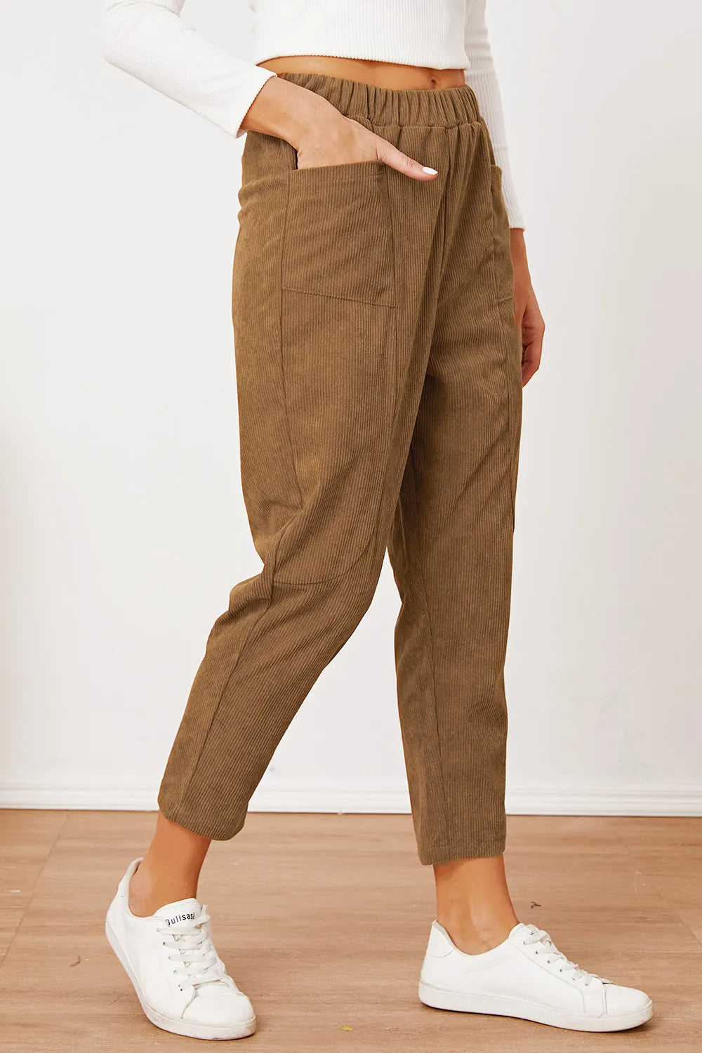 Pocketed Elastic Waist Pants (4)