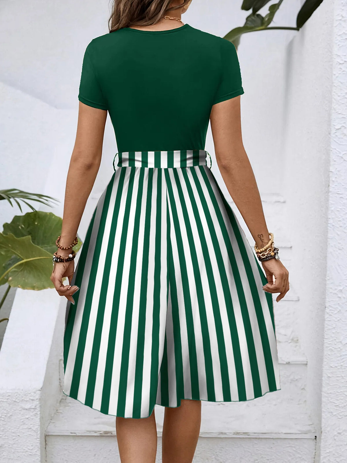 Striped Round Neck Short Sleeve Dress (7)