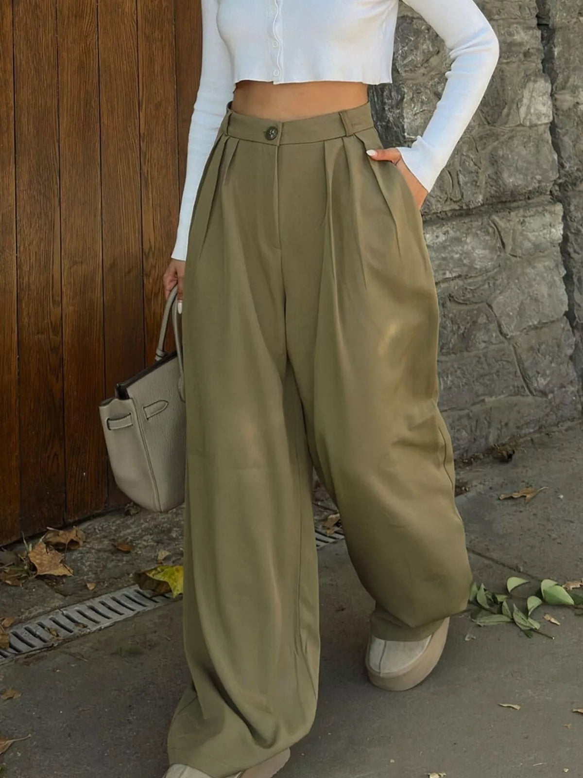 High-waisted Pleated Wide-leg Pants (20)