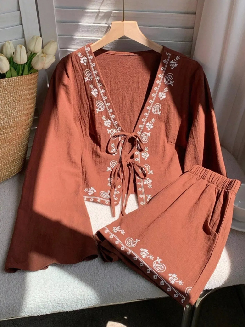 Embroidered Tie-front Top Shorts Set (9)