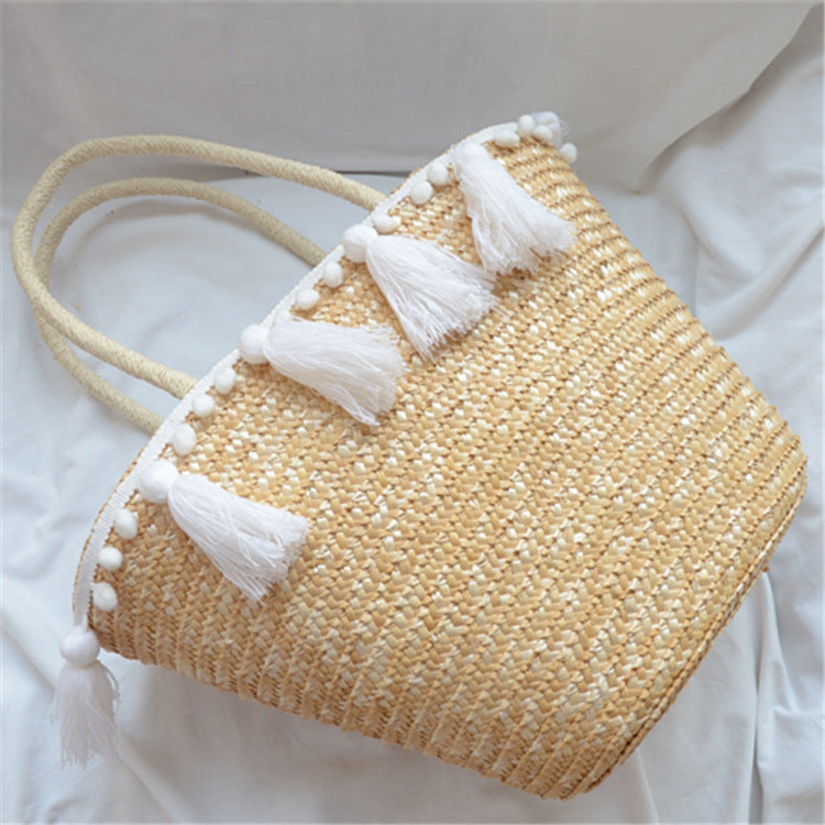 Hand-woven Tassel Shoulder Bag photo 3