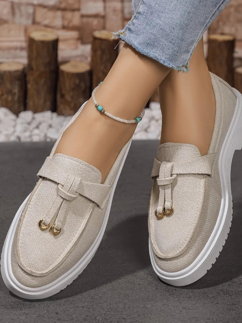 Round Toe Flat Slip-ons (8)