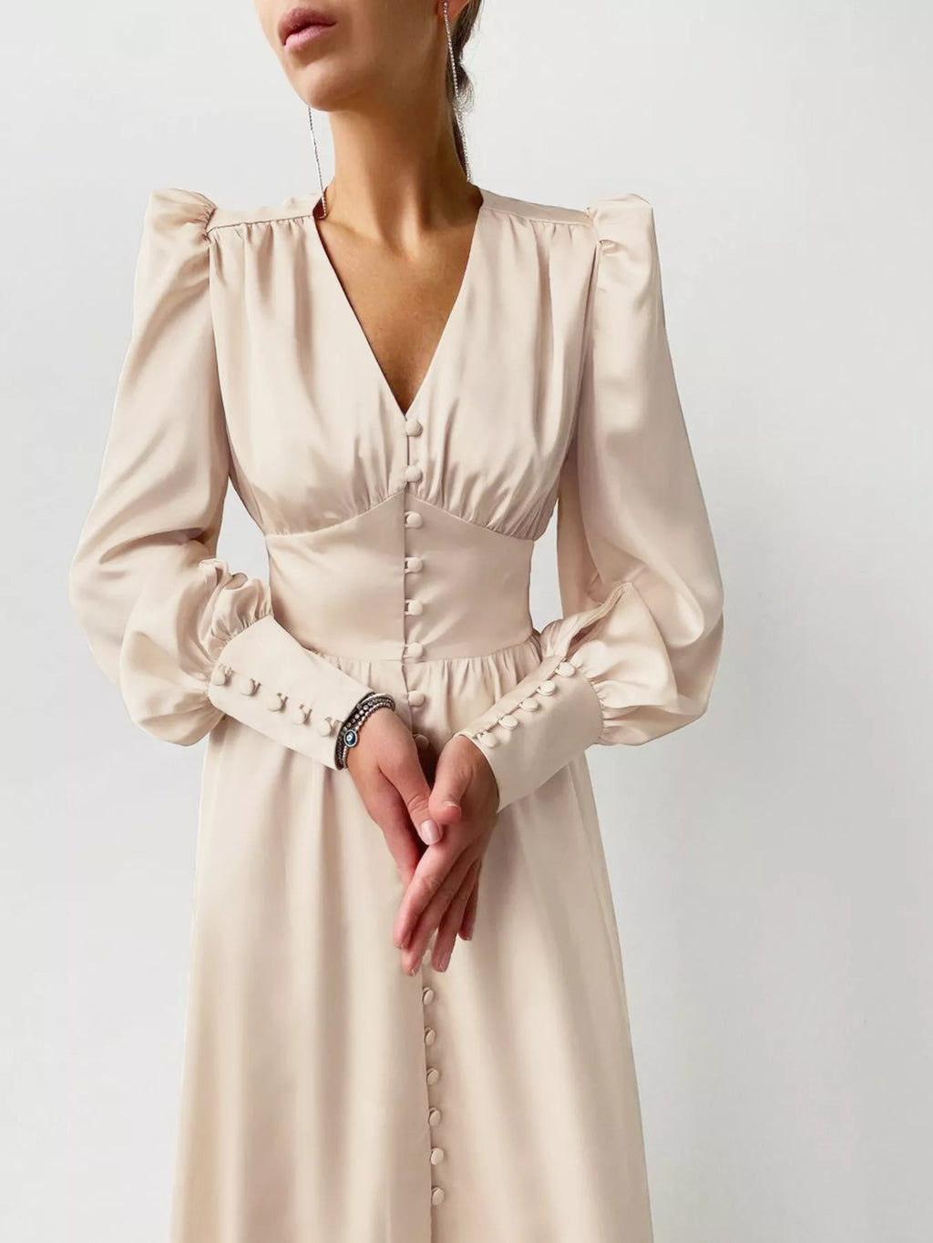 Elegant V-neck Puff Sleeve Button-down Midi Dress (5)