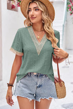 Eyelet V-neck Short Sleeve T-shirt (14)