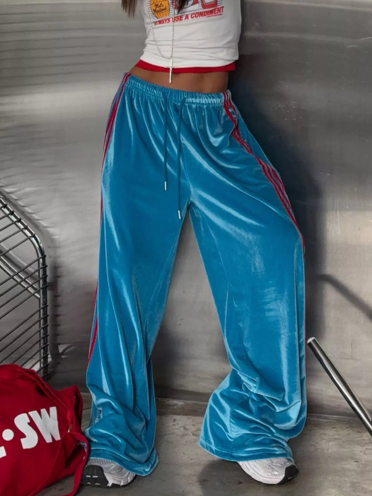 Velvet Wide-leg Pants (4)