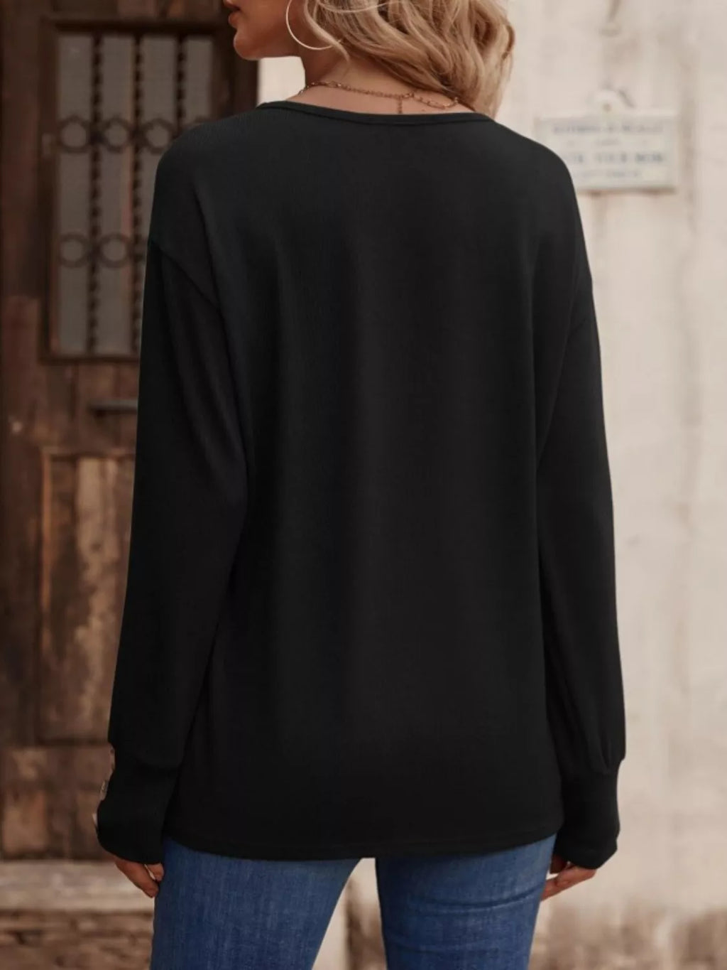 V-neck Long Sleeve T-shirt (15)