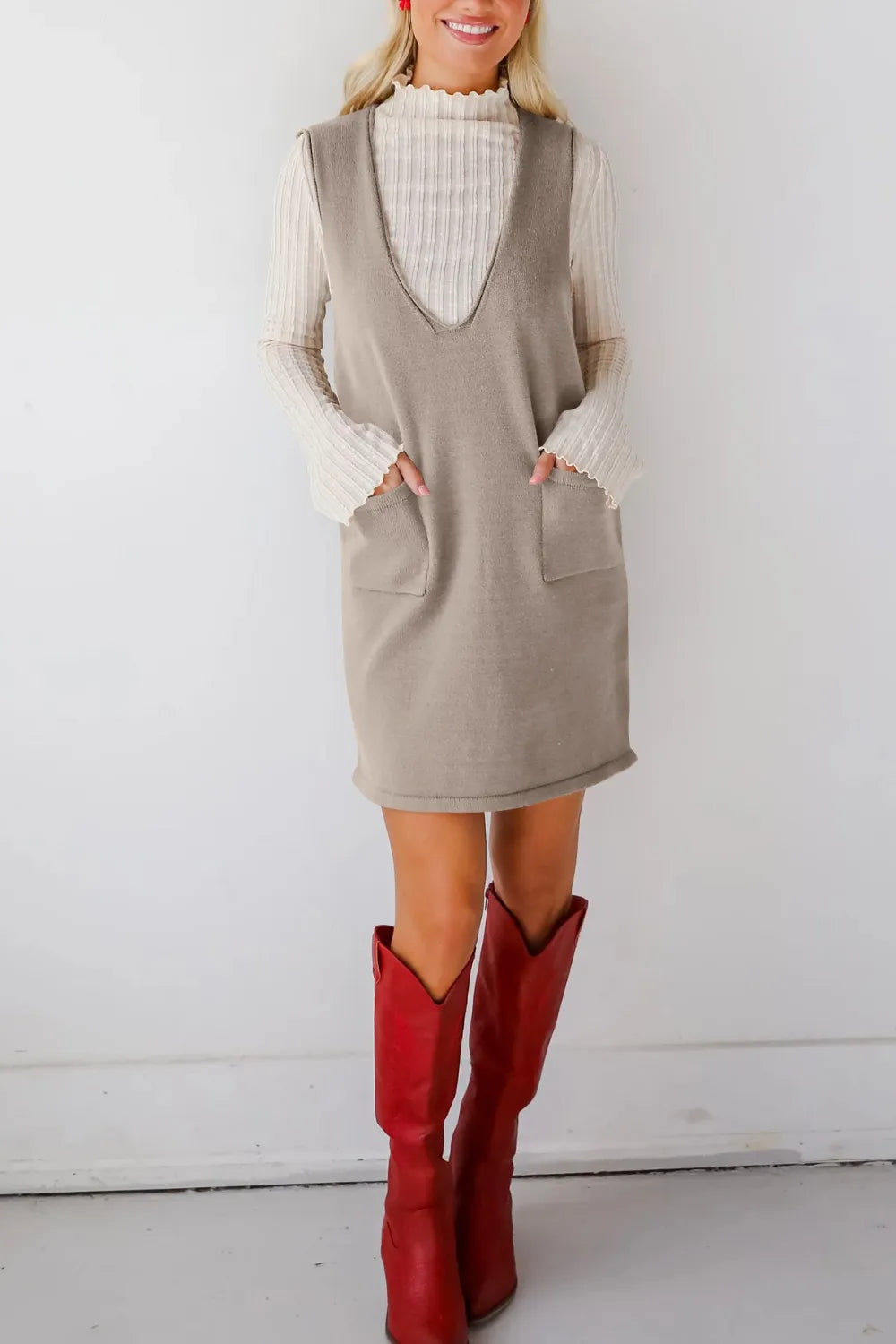 Pocketed V-neck Mini Sweater Overall Dress (19)