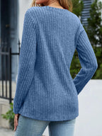 V-neck Long Sleeve T-shirt (3)