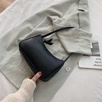 One-shoulder Armpit Bag photo 11