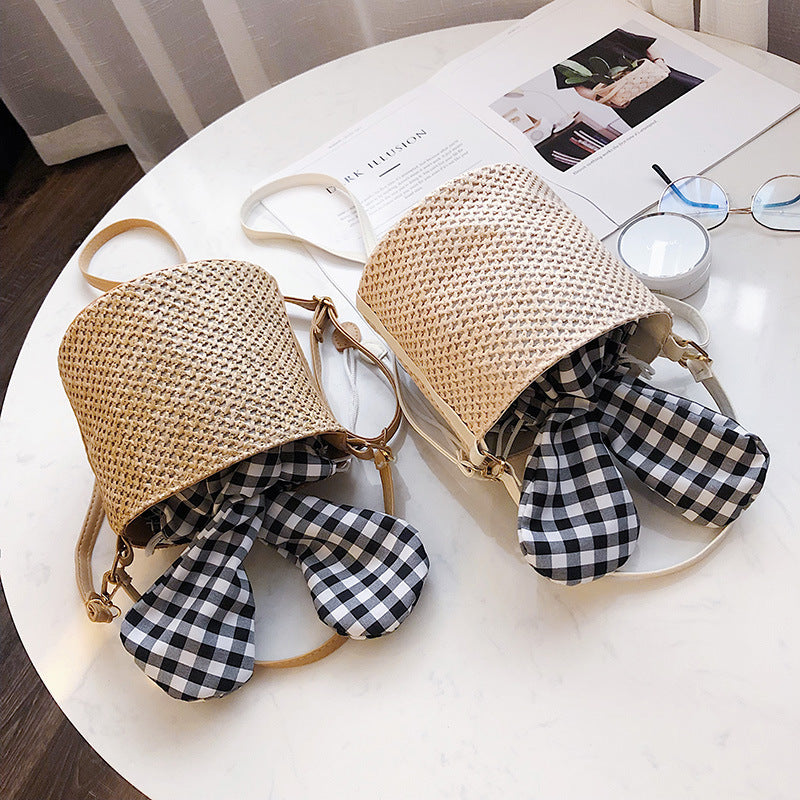 Wild Ins One-shoulder Bucket Bag Simple Woven Handbag photo 2