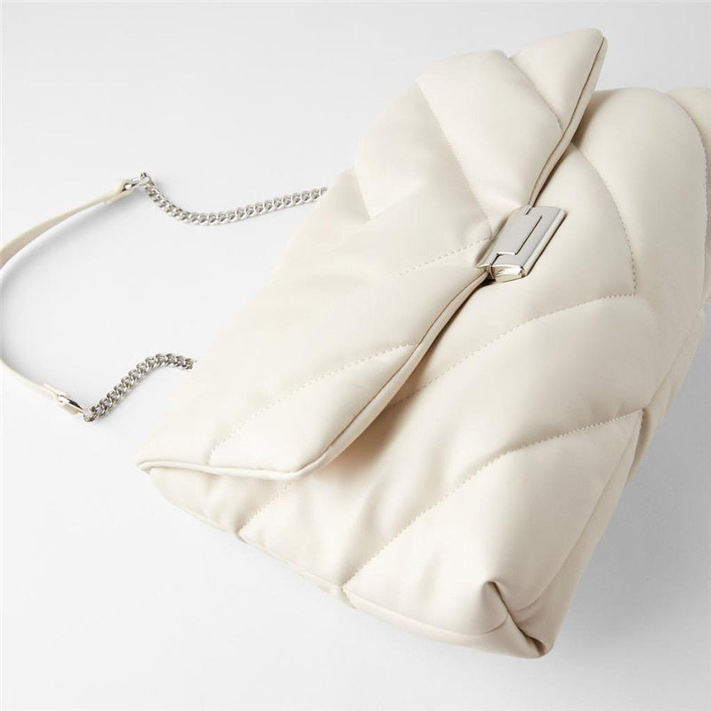 White Oversized Chain Bag photo 3