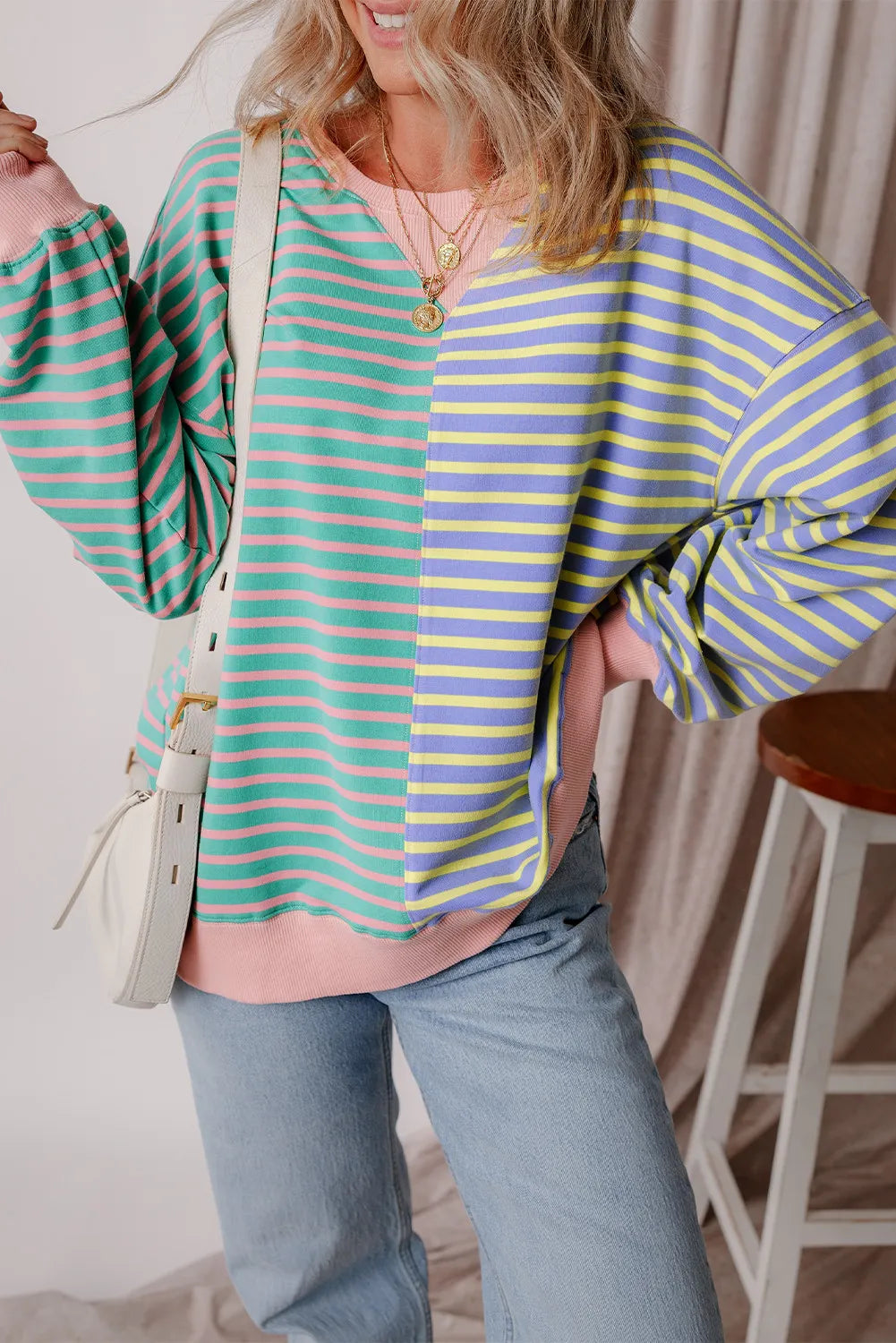 Contrast Stripes Round Neck Long Sleeve Sweatshirt (2)