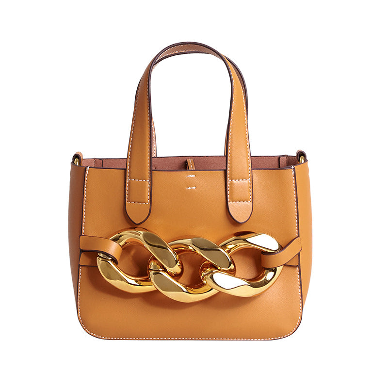 Mini Oversized Chain Purse photo 3