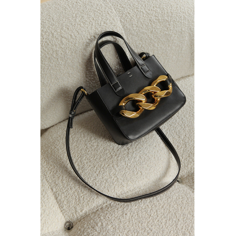 Mini Oversized Chain Purse photo 2