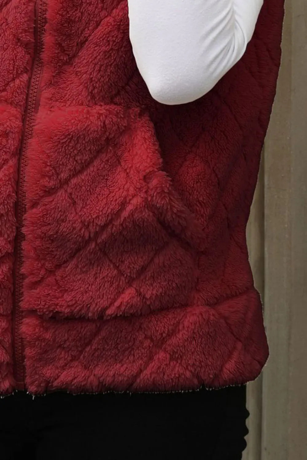 Fuzzy Plaid Texture Zip Up Vest Coat (8)