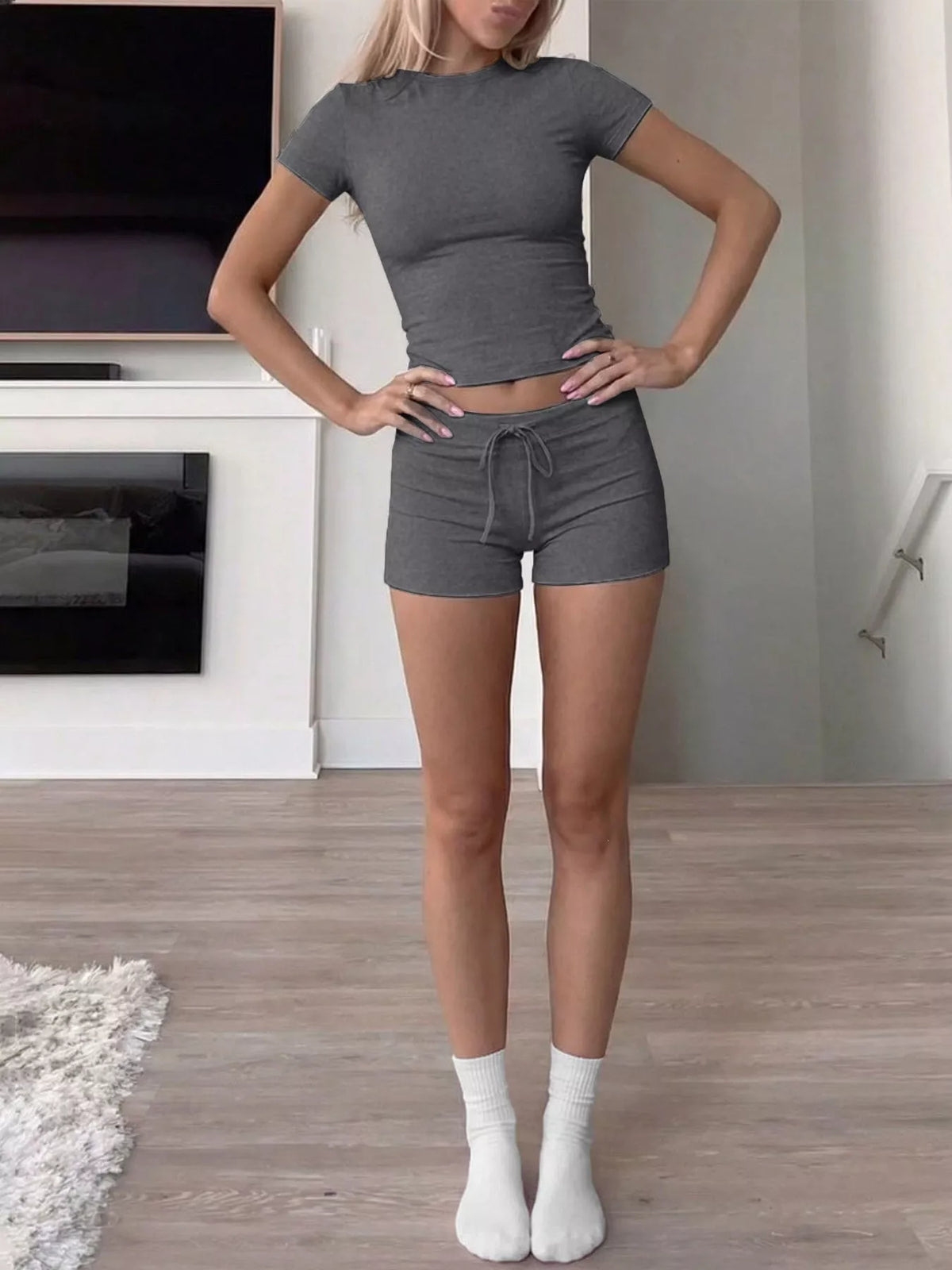 Mock Neck Crop Top Drawstring Shorts Set (7)