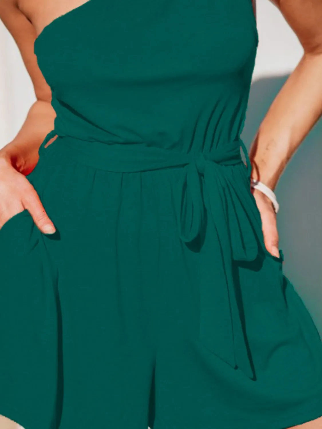 Single Shoulder Tie Waist Romper (9)