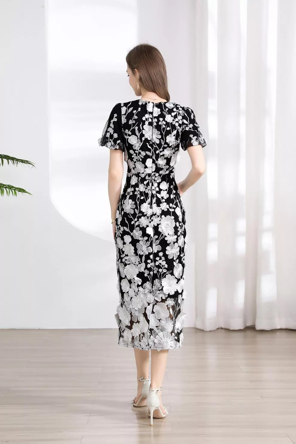Floral Embroidered Puff Sleeve Midi Dress (27)