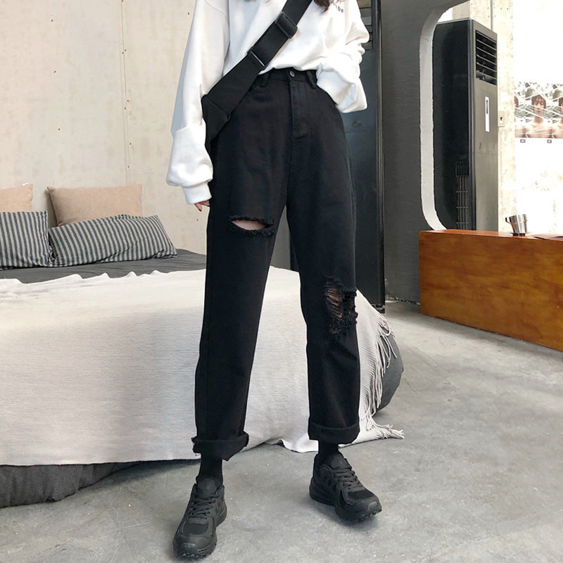 Ripped Jeans photo 1