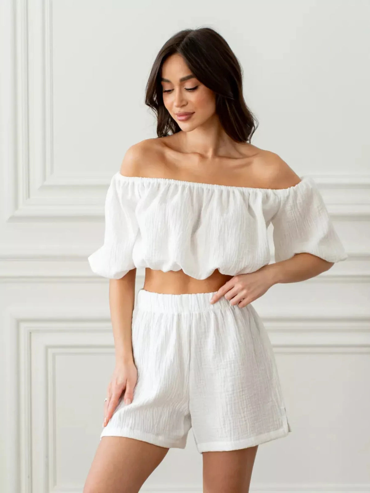Off-shoulder Cropped Top Shorts Set (6)