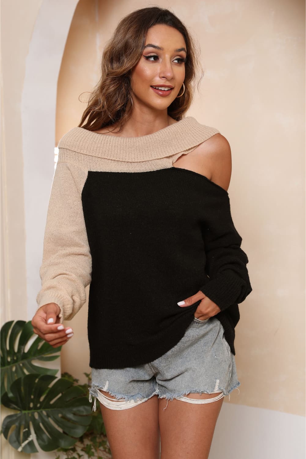 Asymmetrical Long Sleeve Two-tone Cutout Sweater (4)