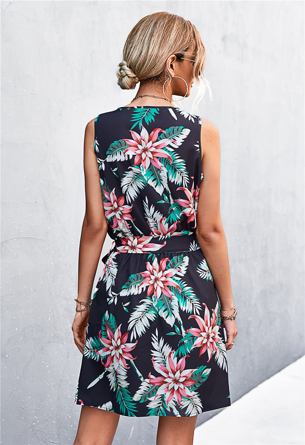 Printed Zip Detail Belted Sleeveless Dress (26)