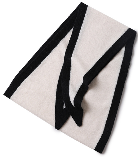 Cashmere Knitted Scarf photo 3