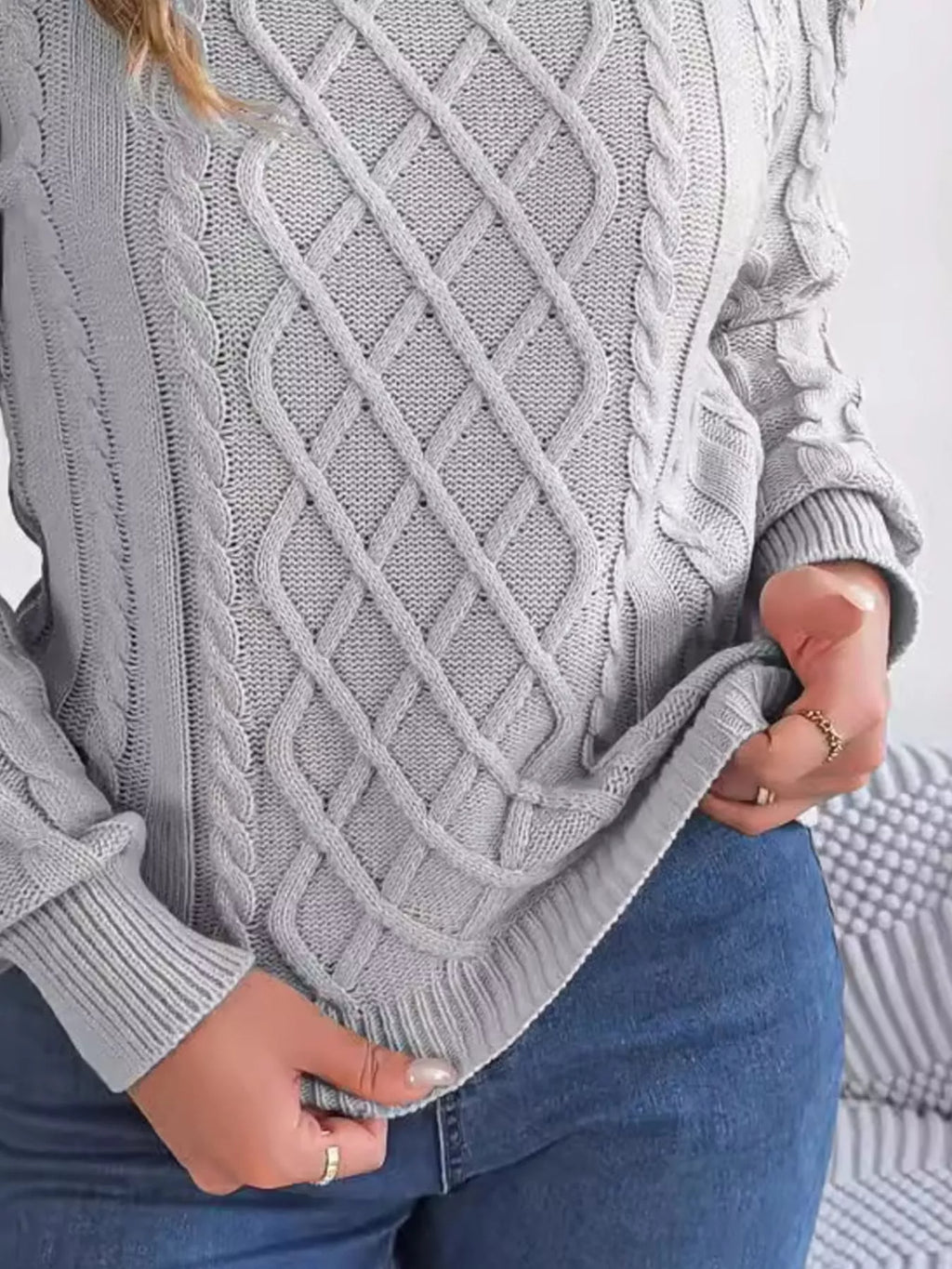 Cold-shoulder Cable Knit Sweater (15)