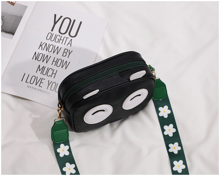 Panda Shoulder Bag photo 9