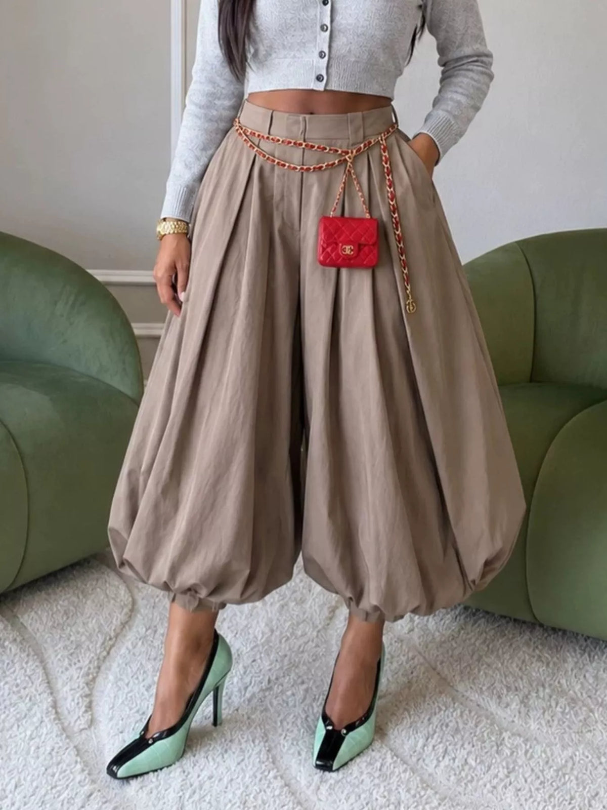 High-waisted Ruched Balloon Pants (2)