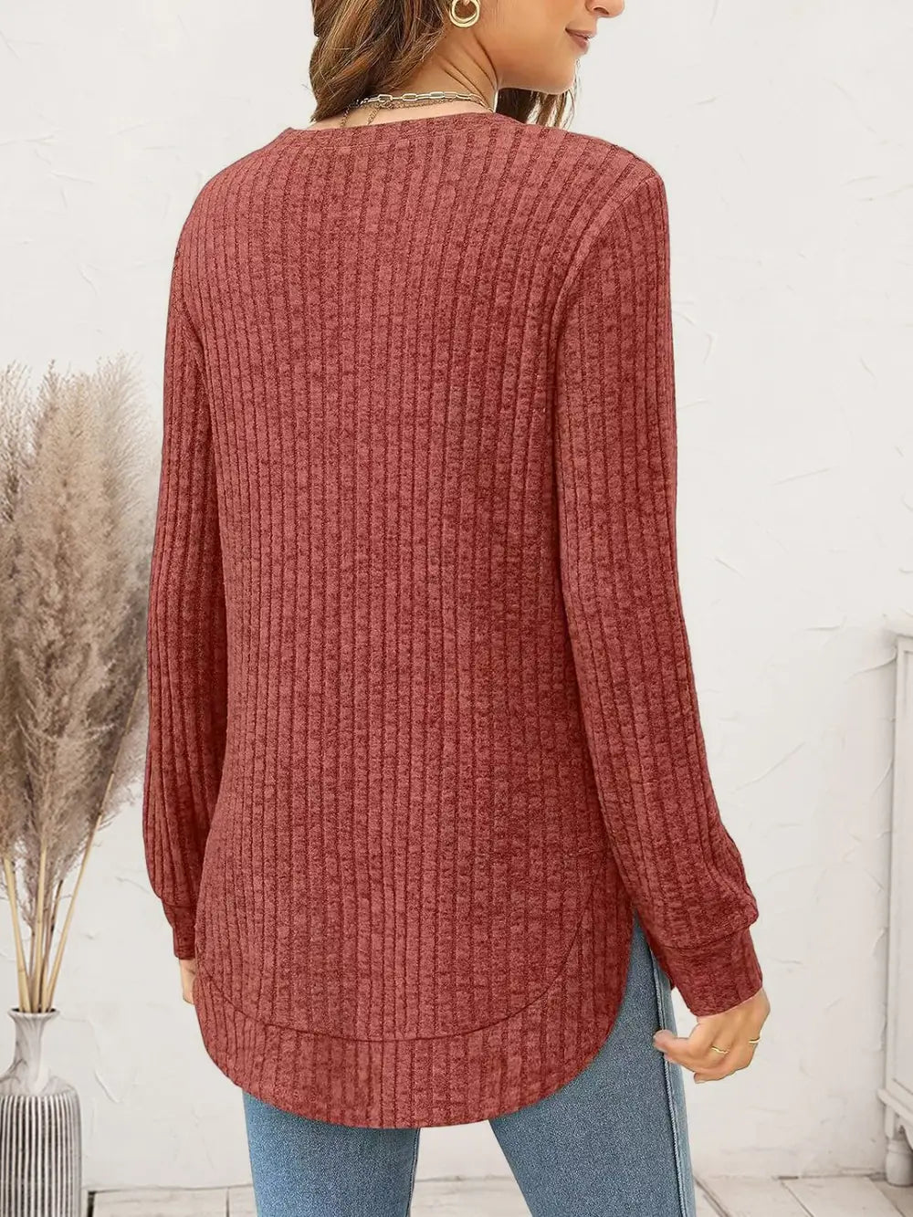 Ribbed Round Neck Long Sleeve T-shirt (2)