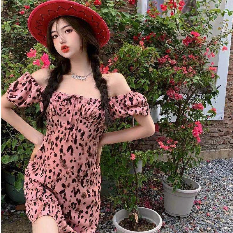 Mid-length Bubble Sleeve Marmalade Dress photo 4