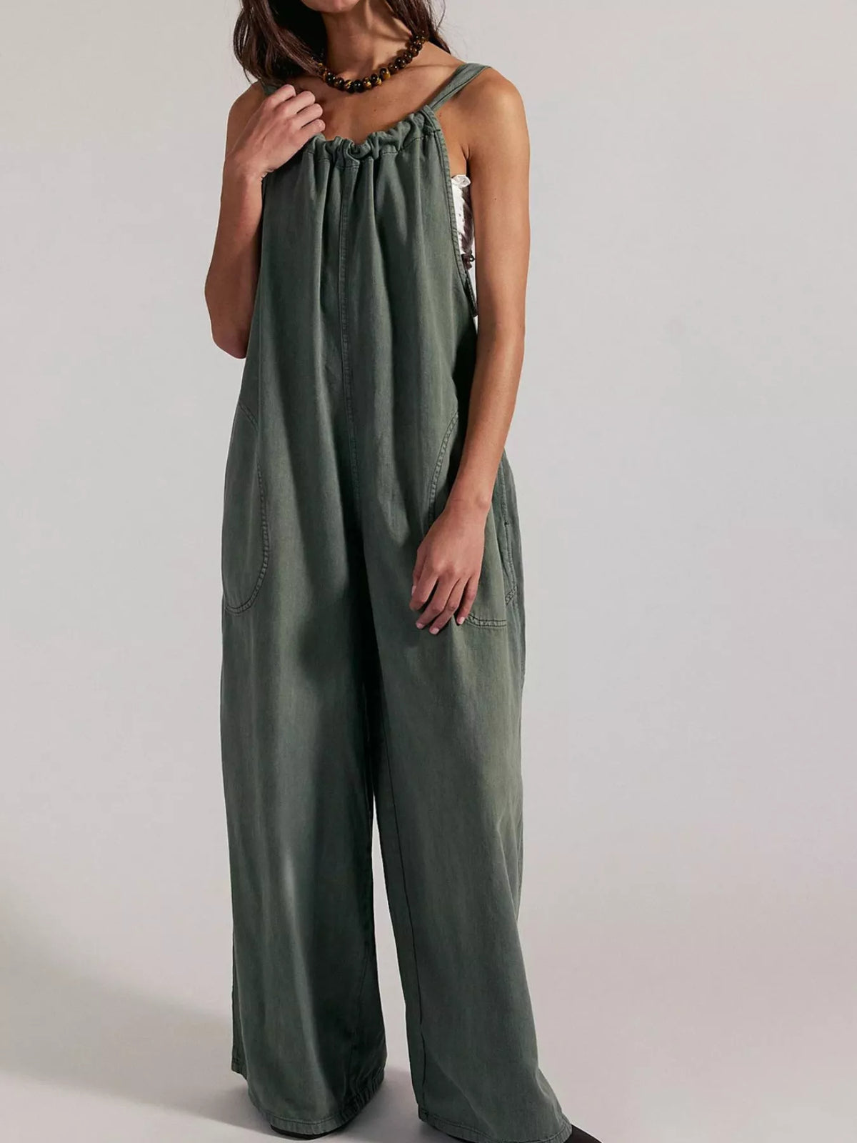 Sleeveless Wide-leg Jumpsuit (16)