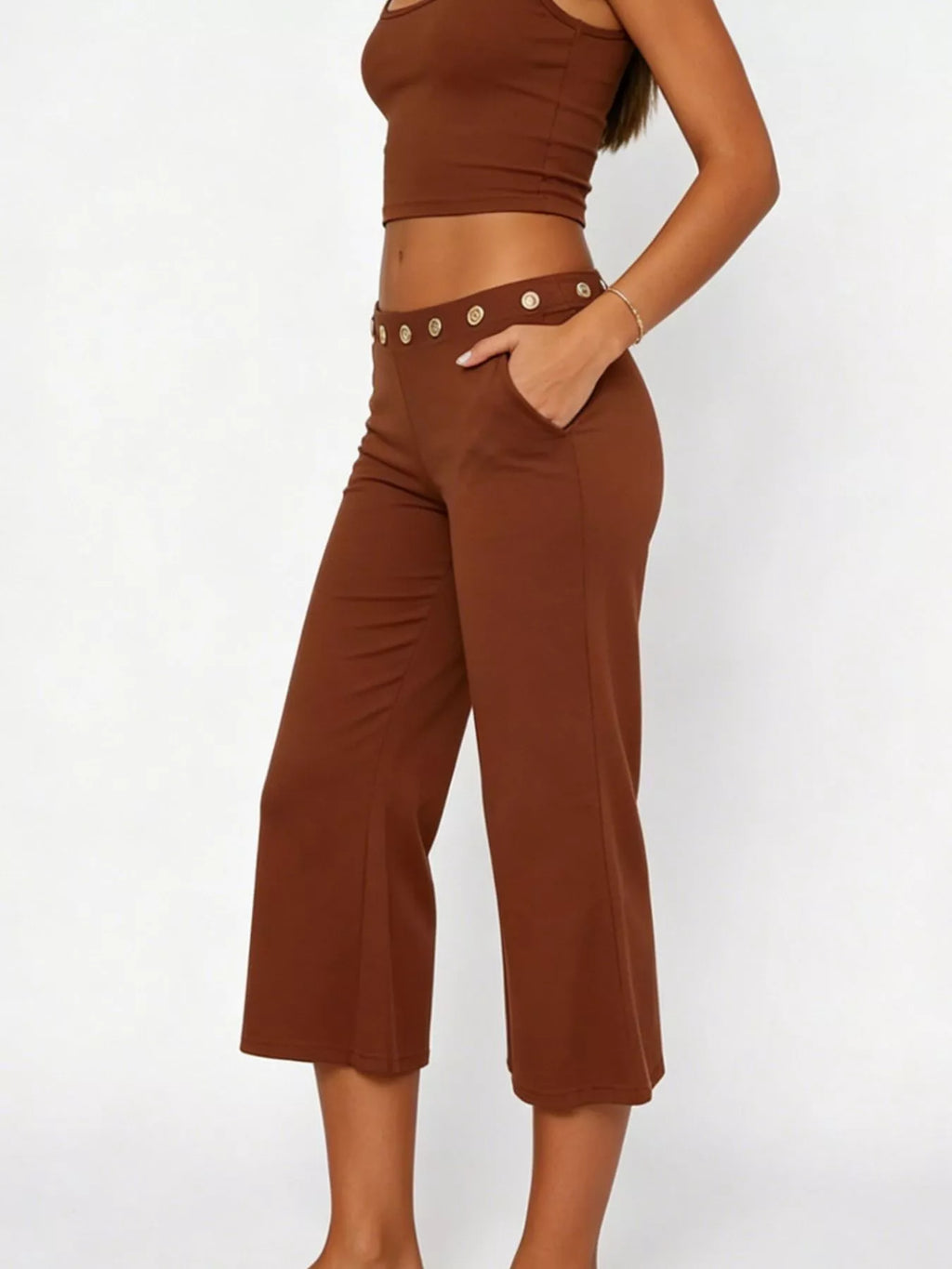 Mid Rise Capris Pants (7)