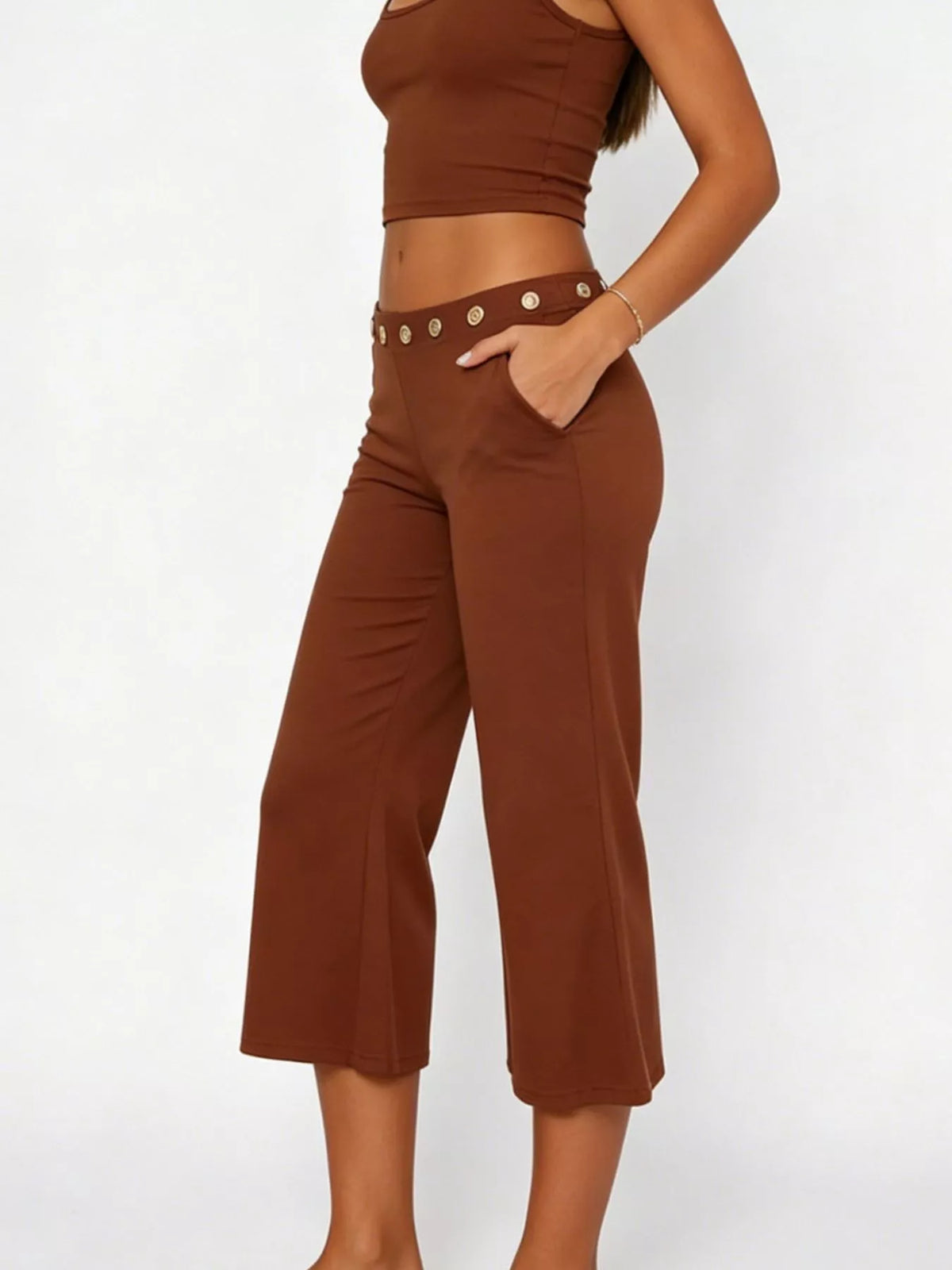 Mid Rise Capris Pants (7)
