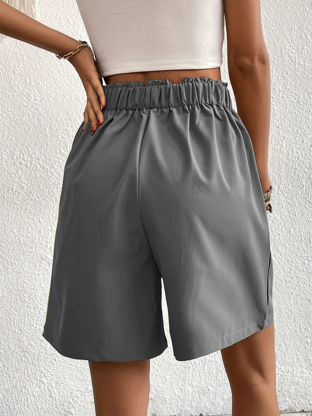 Pocketed Half Elastic Waist Shorts (26)