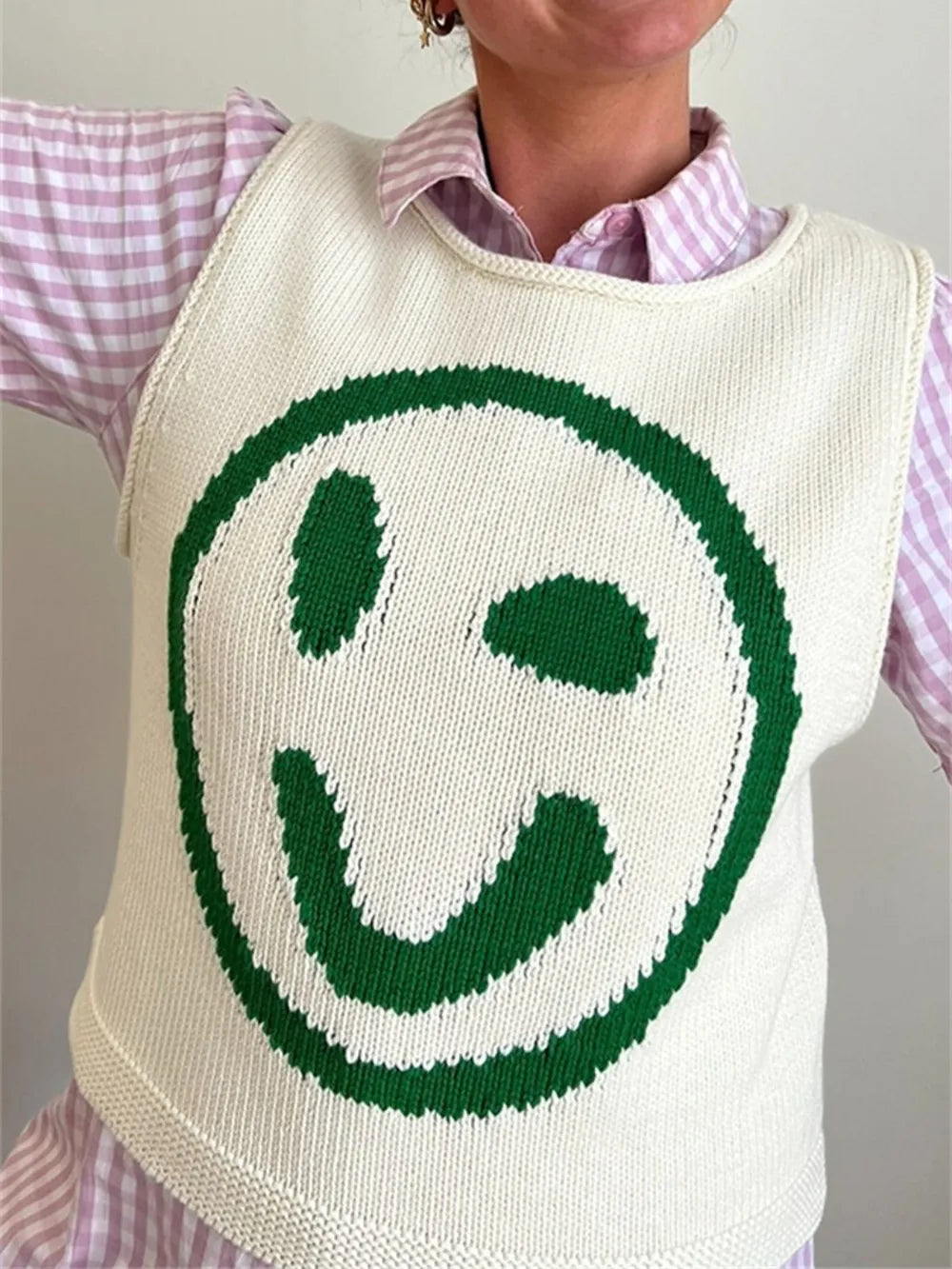Smiley Round Neck Sweater Vest (4)