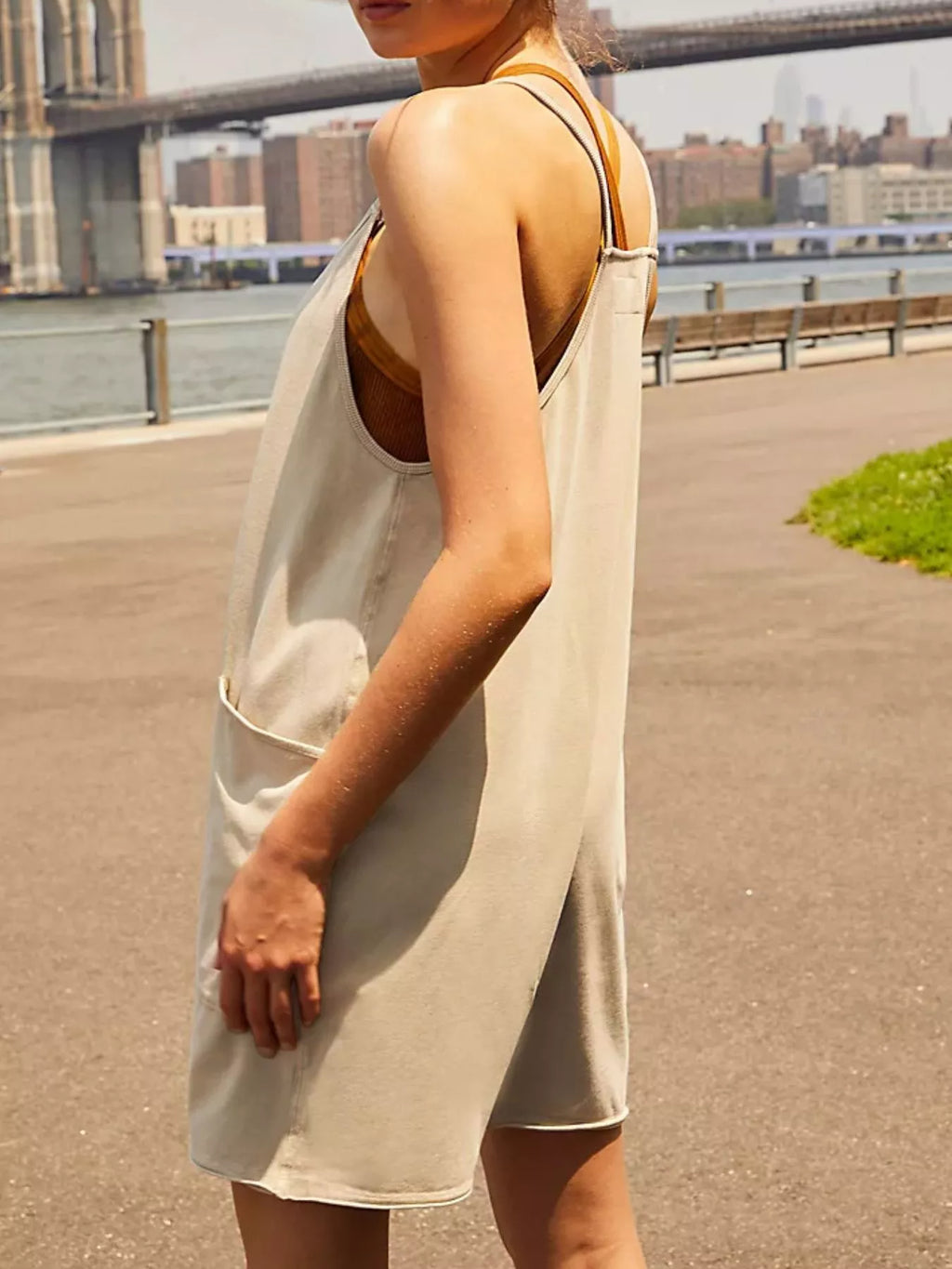 Spaghetti Strap Romper Pockets (8)