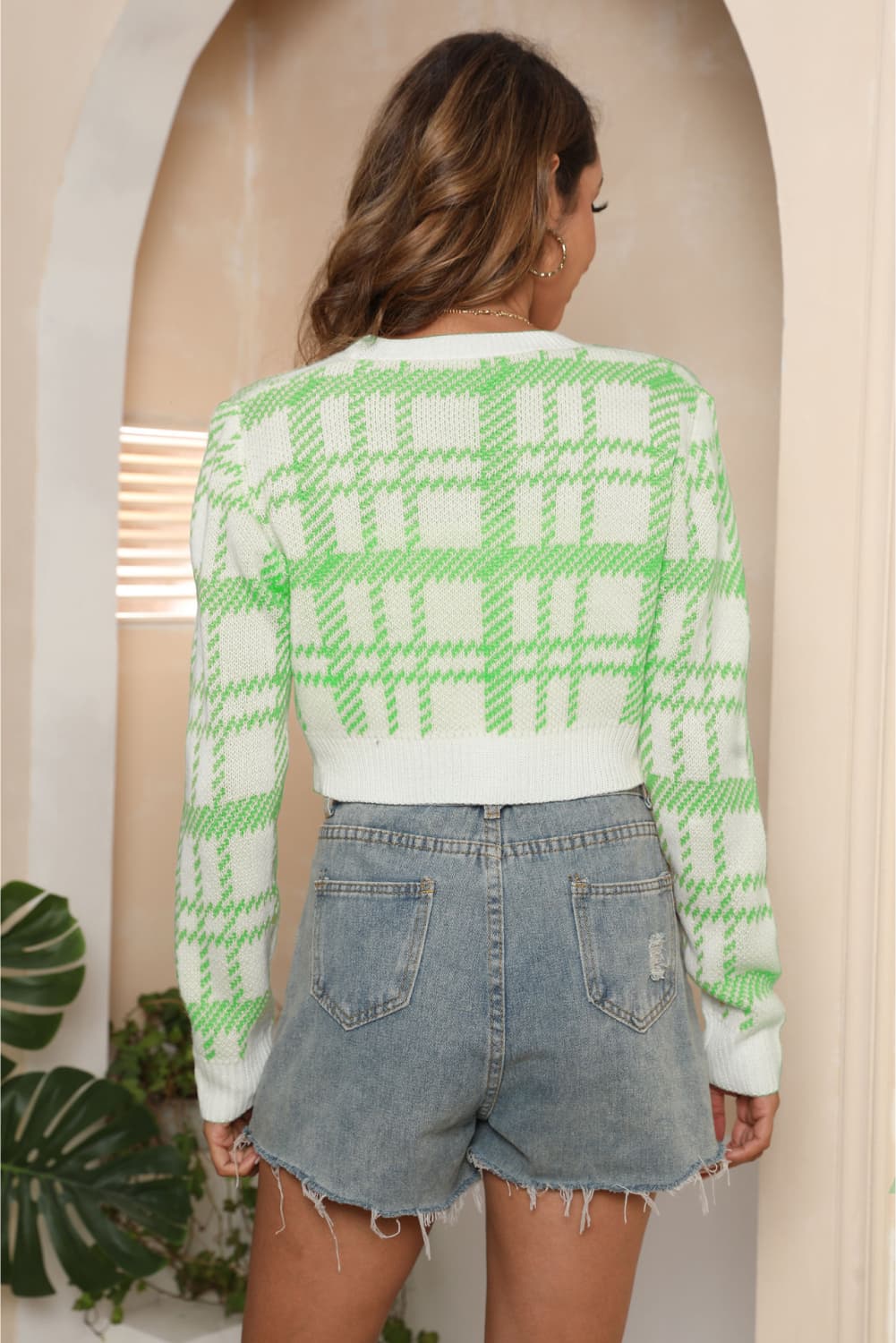 V-neck Cropped Button-up Cardigan (9)