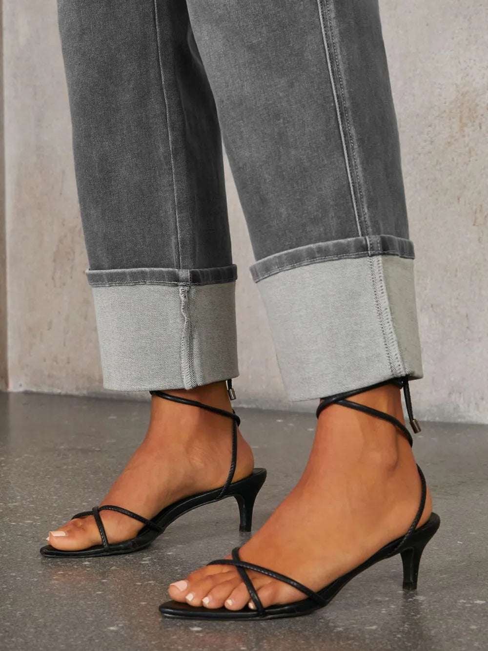 High Waisted Straight Leg Rolled Jeans (12)