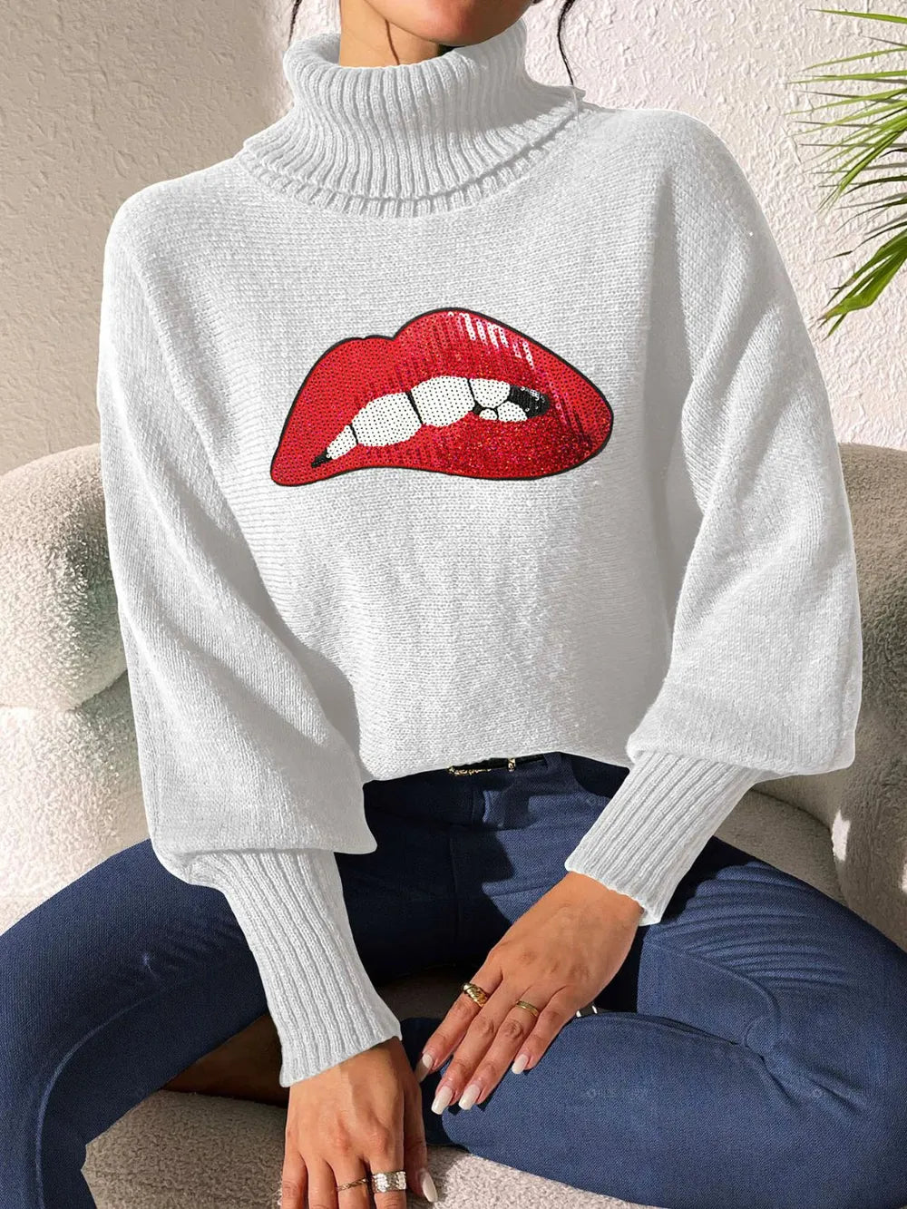 Lip Turtleneck Long Sleeve Sweater (23)