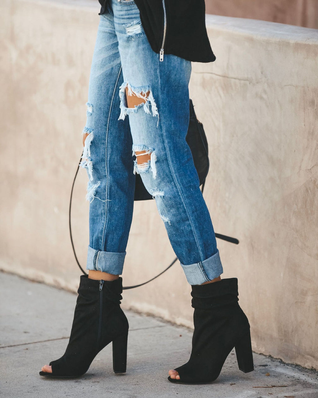 Large Ripped Jeans photo 4