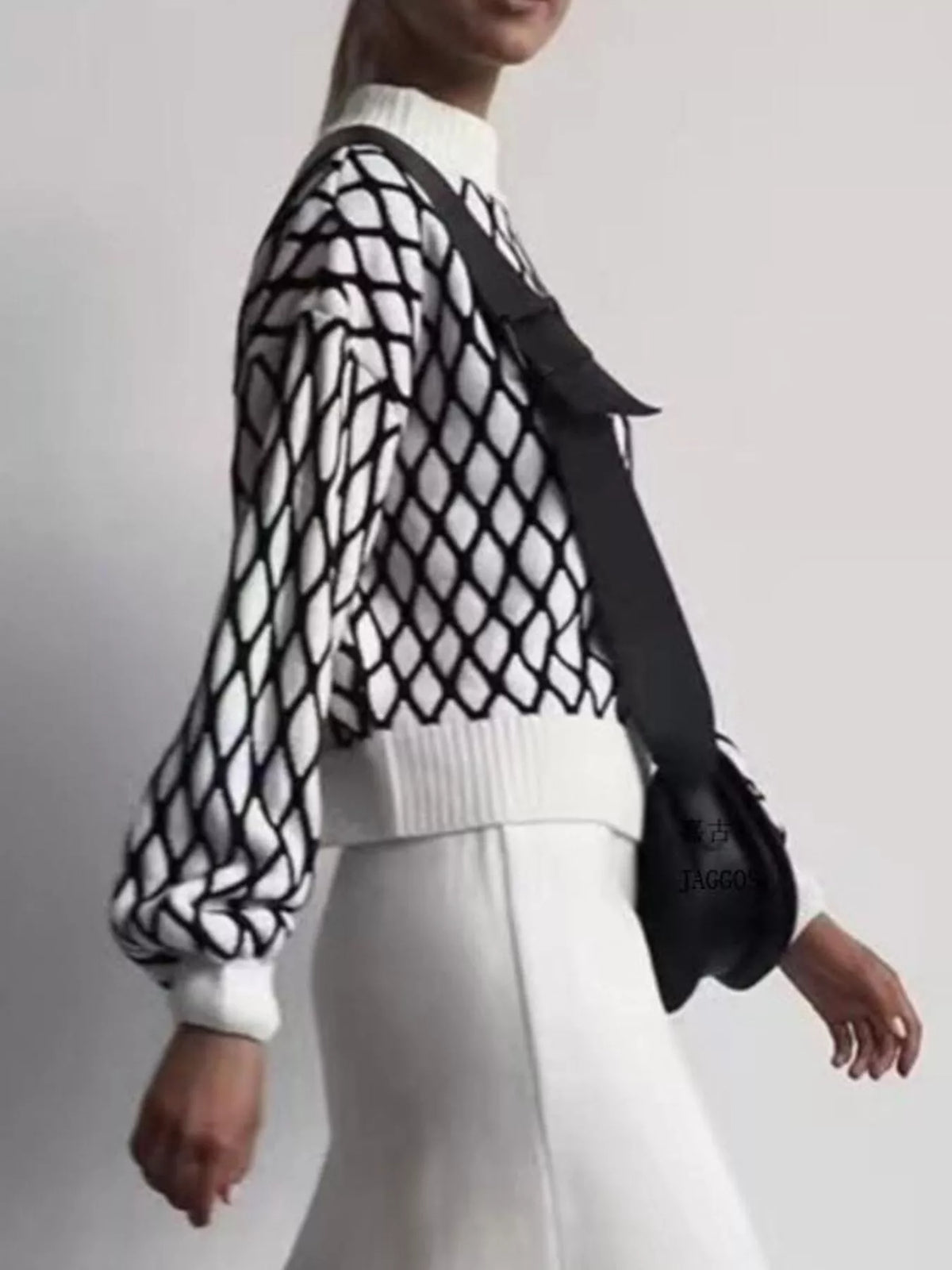 Geometric Pattern Turtleneck Sweater (8)
