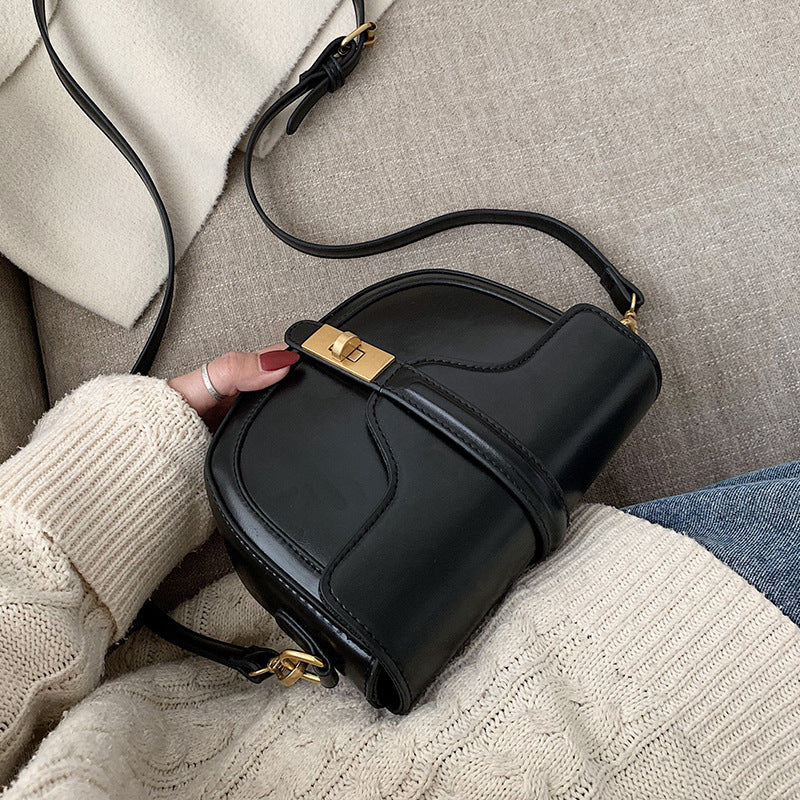 Retro Shoulder Bag photo 21