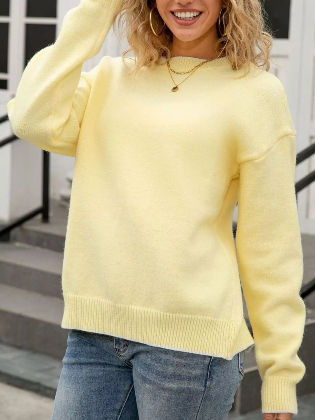 Bow-back Round Neck Sweater (3)