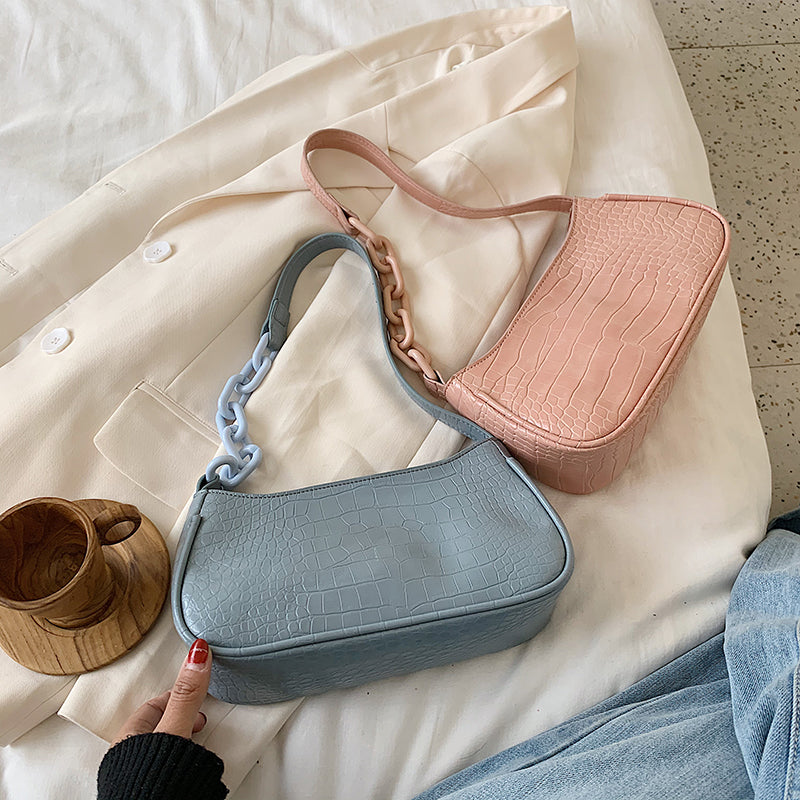 Chain Shoulder Bag photo 1
