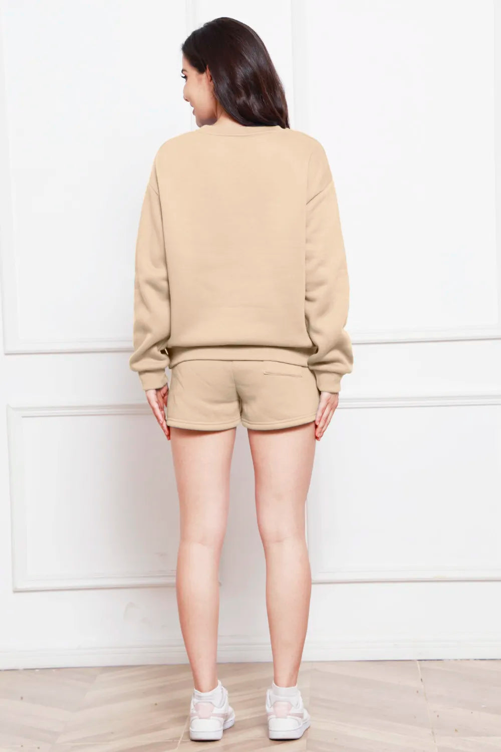 Round Neck Long Sleeve Sweatshirt Drawstring Shorts Set (21)