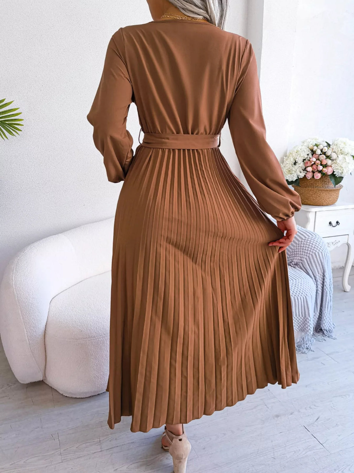 Elegant Pleated Front Tie Long Sleeve Dress (9)