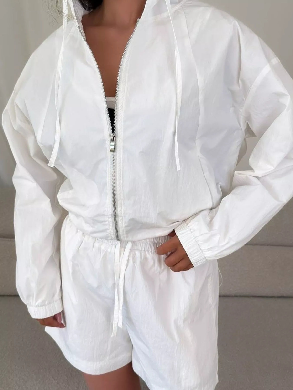 Lightweight Hooded Jacket Shorts Set (4)