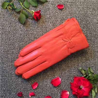 Gloves photo 1